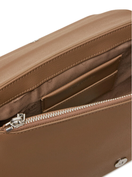 Calvin Klein Ročna torba Calvin Klein K60K613085 Bež