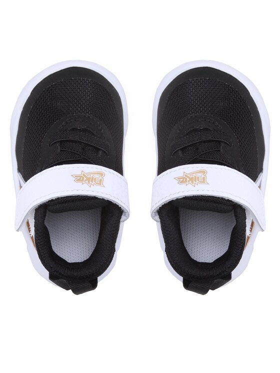 Nike Sneakersy Nike Team Hustle D 10 (Td) CW6737 002 Černá