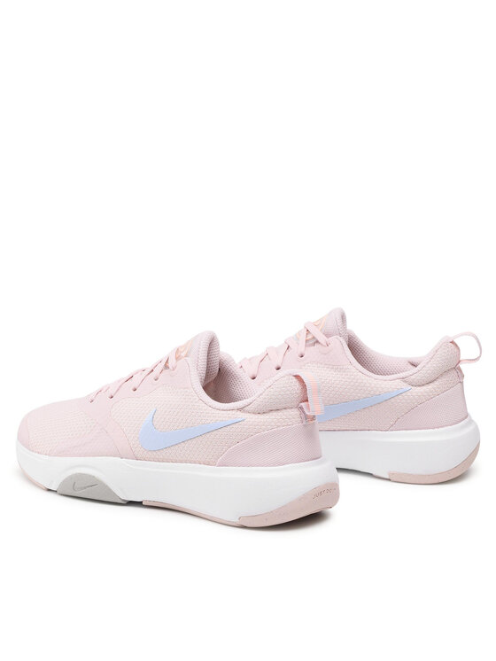 nike training city rep trainers in pink