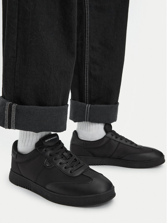 Emporio Armani Снікерcи Emporio Armani EM003062 AF18210 UC001 Чорний