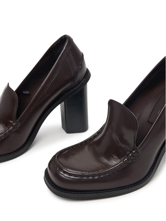 Tommy Hilfiger Półbuty Tommy Hilfiger Square Toe Heeled Loafer FW0FW09493 Brązowy ciemny