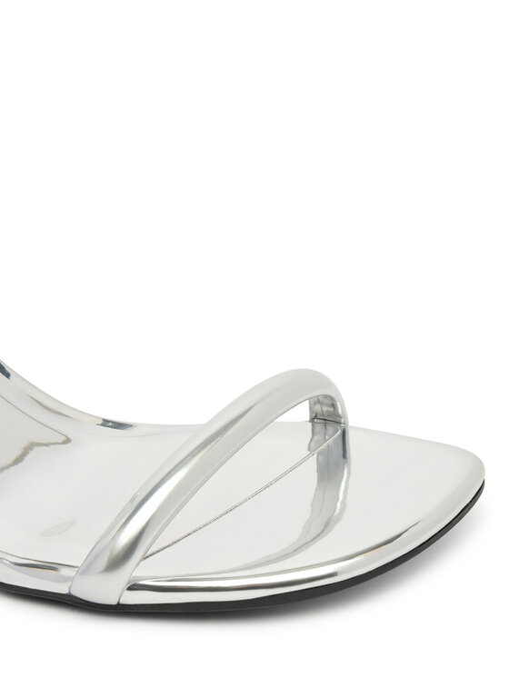 Calvin Klein Sandales Calvin Klein Sculpt Kitt Heel Strappy Lth Met HW0HW02709 Sudraba