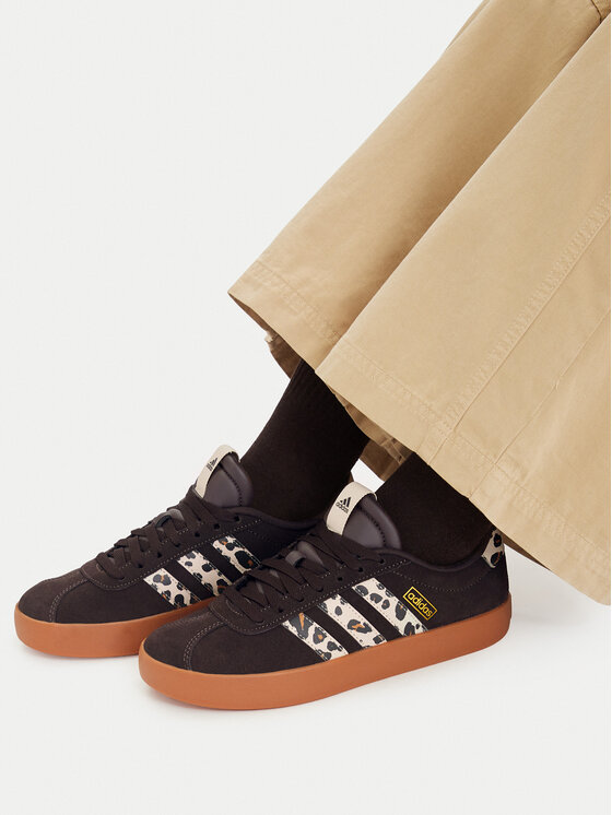 adidas Снікерcи adidas Vl Court 3.0 Shoes KI3347 Коричневий