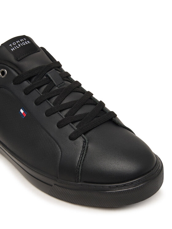 Tommy Hilfiger Αθλητικά Tommy Hilfiger Lightweight Pinperf Lth Sneaker FM0FM05981 Μαύρο