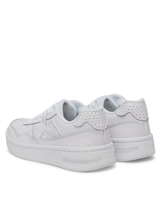 Under Armour Снікерcи Under Armour UA W Court 96 3028637 Білий