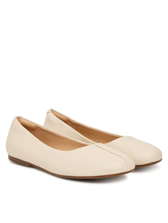 Clarks Балетки Clarks Livia Lily 26186640 Écru