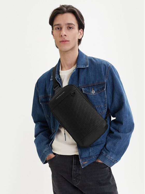 Tommy Hilfiger Torbica za okrog pasu Tommy Hilfiger Th Modern Slingpack AM0AM14024 Črna
