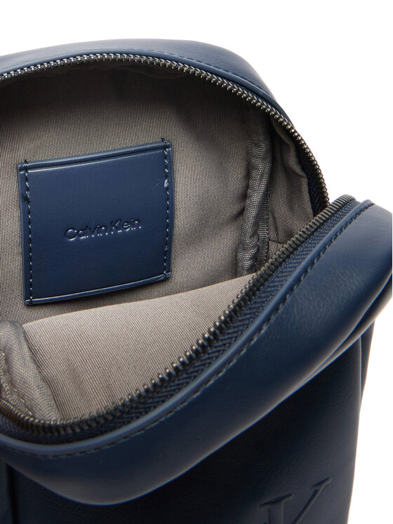 Calvin Klein Geantă crossover Calvin Klein Bold Ck Slim Reporter LV04D3279G Bleumarin