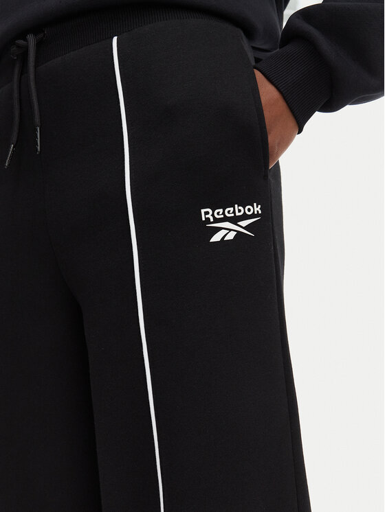 Reebok Reebok Pantaloni da tuta Oliwia RK25683CCW Nero Regular Fit