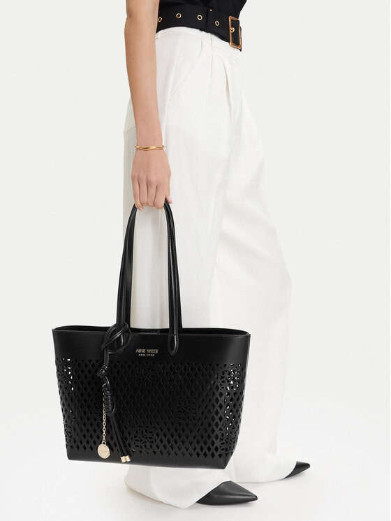 Nine West Сумка Nine West CEO-Bleeker Petal-LDA8699A Чорний