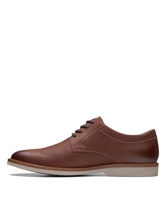 Clarks Туфлі Clarks Atticus LTLace 26172070 Коричневий