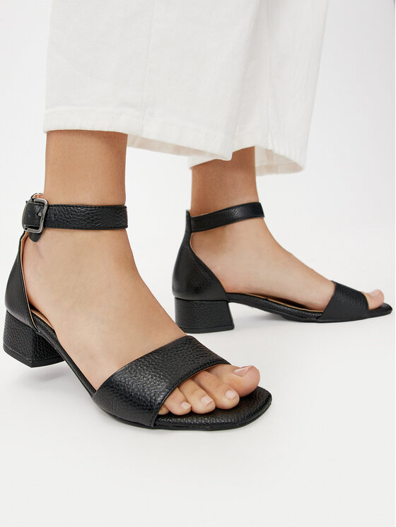 Tamaris Sandale Tamaris 1-28251-42 Crna
