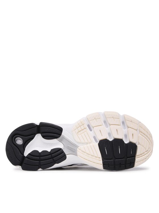 adidas Sneakersy adidas Astir Shoes GY9549 Biały
