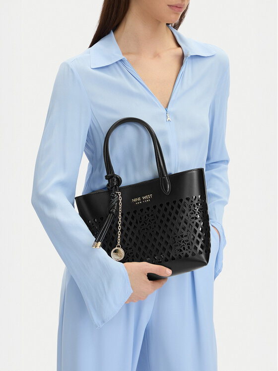 Nine West Сумка Nine West CEO-Essex Light-LDA8698A Чорний