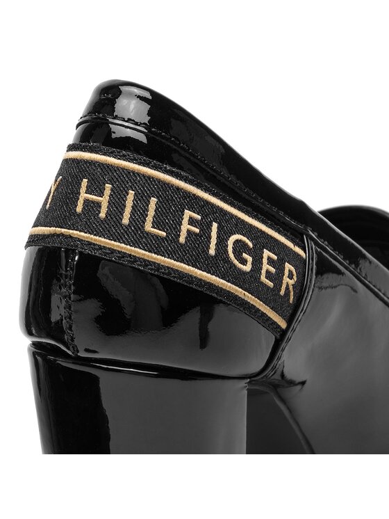 Tommy Hilfiger Nizki čevlji Tommy Hilfiger Iconic Patent Loafer FW0FW04003 Črna