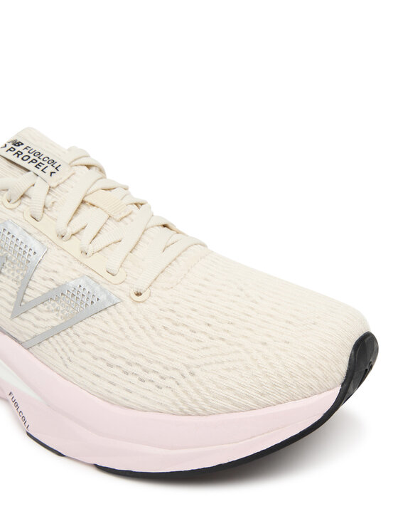 New Balance Tekaški čevlji New Balance FuelCell Propel v5 WFCPRCS5 Écru
