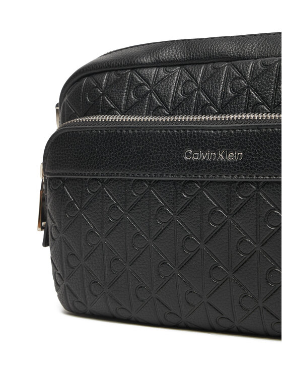 Calvin Klein Ľadvinka Calvin Klein Emblem Emboss Camera Bag LV04D3203G Čierna
