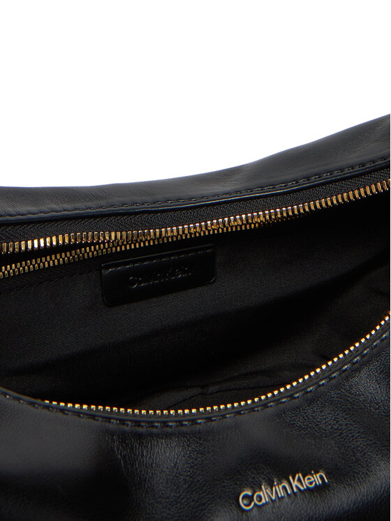 Calvin Klein Kabelka Calvin Klein Pinched Soft Crescent Sm LV04F3010G Čierna
