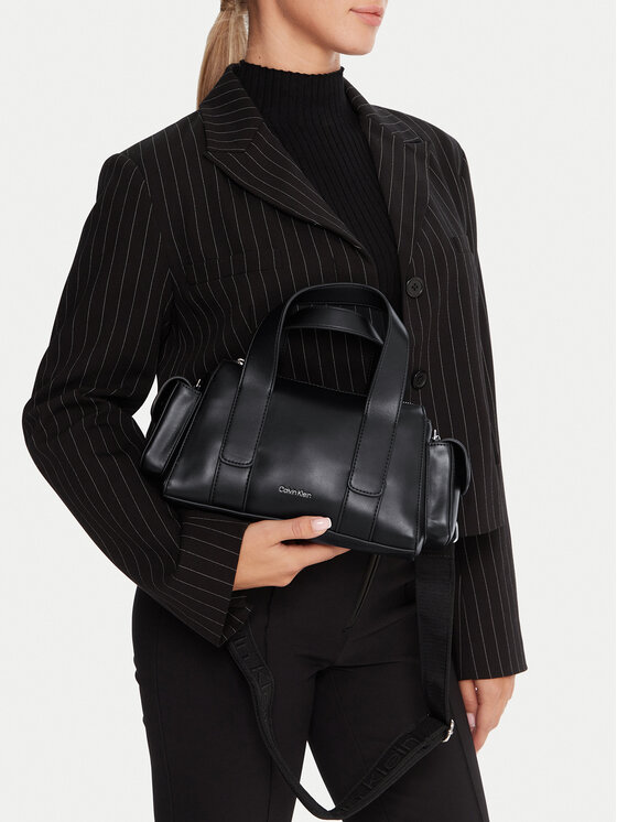 Calvin Klein Дамска чанта Calvin Klein Webbing Strap Pocket Bag LV04F3291G Черен