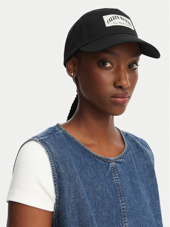 Calvin Klein Šiltovka Calvin Klein LV04D5103G Čierna