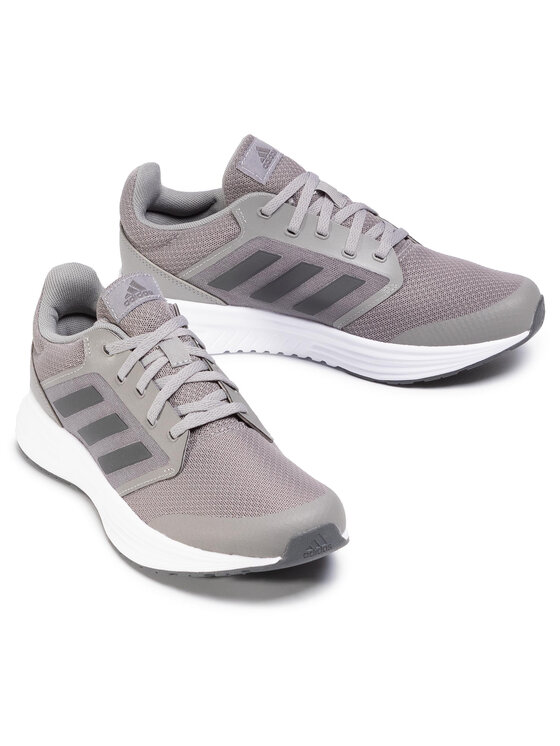adidas Bežecké topánky adidas Galaxy 5 FW5714 Sivá