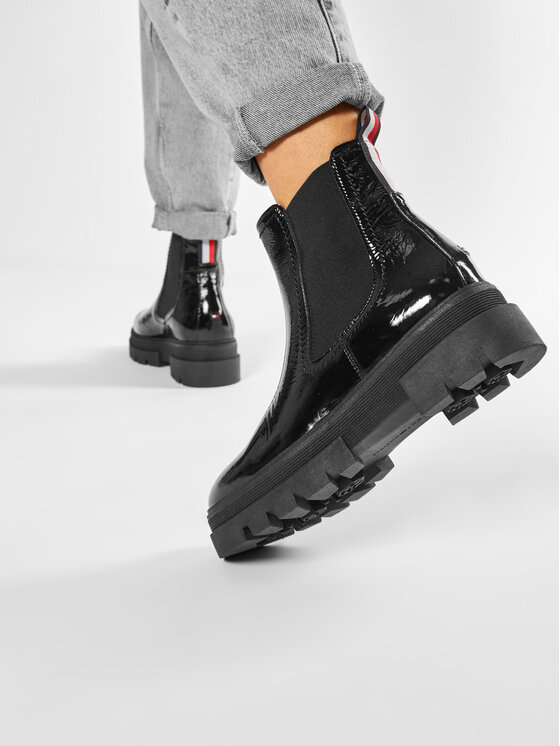 Tommy Hilfiger Stivaletti Tommy Hilfiger Classic Patent Chelsea Boot FW0FW05182 Nero