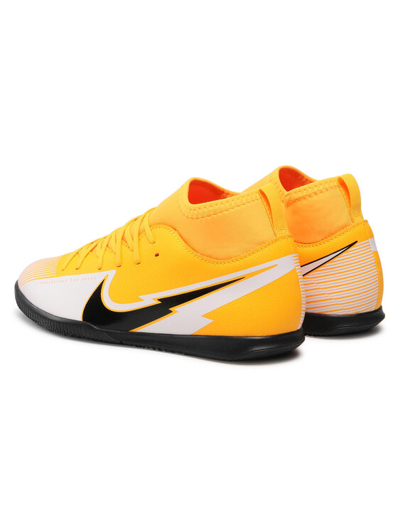 Nike Ghete pentru fotbal Nike Jr Superfly 7 Club Ic AT8153 801 Portocaliu