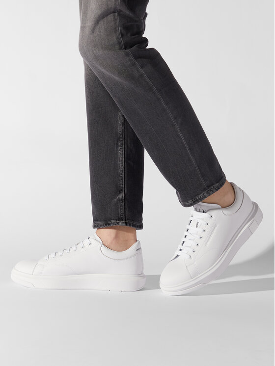 Armani Exchange Sneakersy Armani Exchange XUX123 XV534 00152 Biela