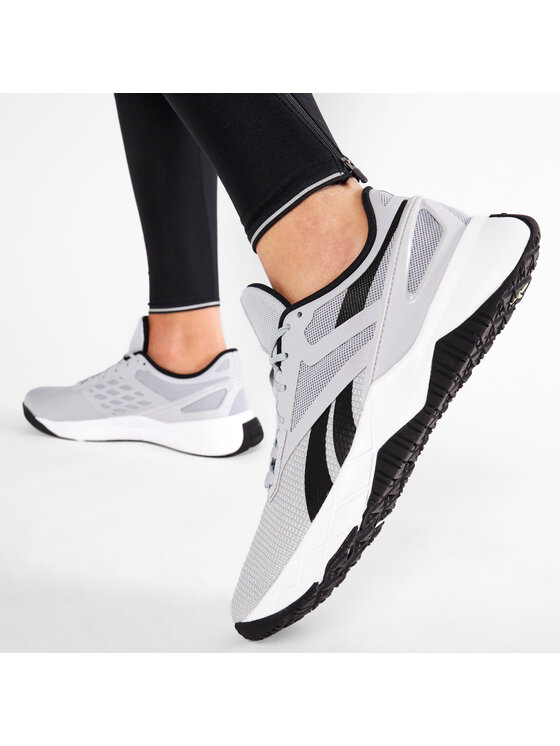 Reebok Zapatillas para gimnasio Reebok Nanoflex Tr G55592 Gris