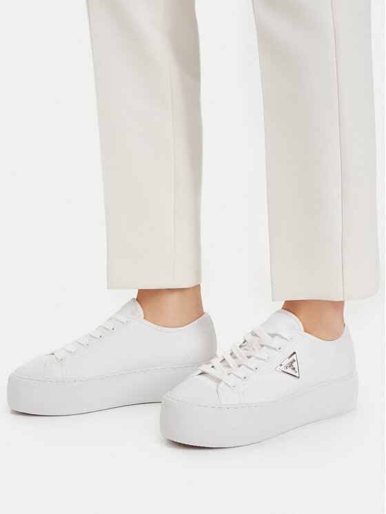 Guess Trampki Guess FLJJZ3 FAB12 Biały