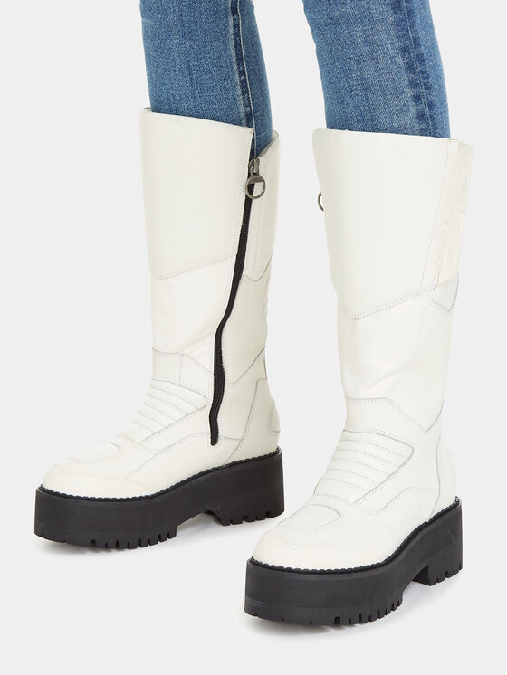 Tommy Jeans Kozačky Tommy Jeans Tjw Long Shaft Biker Boot EN0EN02376 Bílá