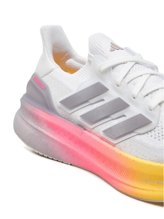 adidas Взуття для бігу adidas Ultraboost 5 ID8810 Білий
