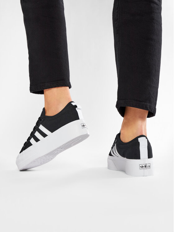 adidas Снікерcи adidas Nizza Platform W FV5321 Чорний