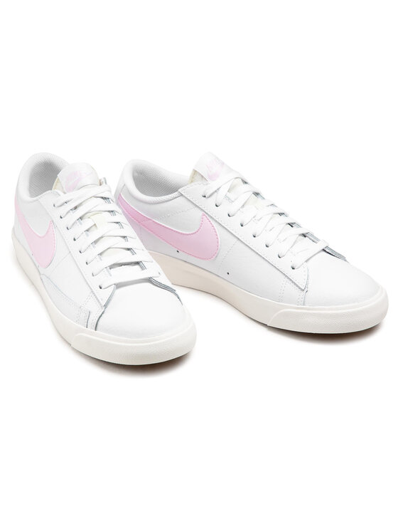 Nike Sneakersy Nike Blazer Low Leather CI6377 106 Bílá