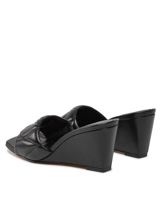 Iešļūcenes Coach Emma Quilted Lth CP910 Melns