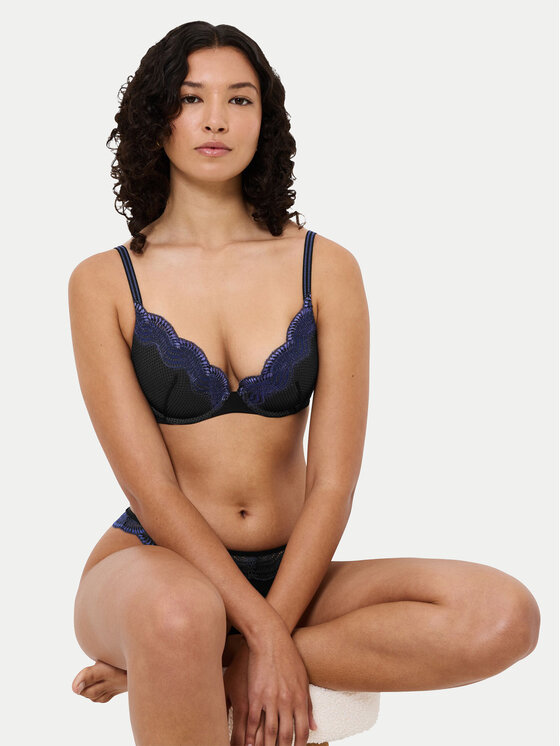 Triumph Triumph Бюстгальтер push-up Comfort Glam 10224965 Чорний