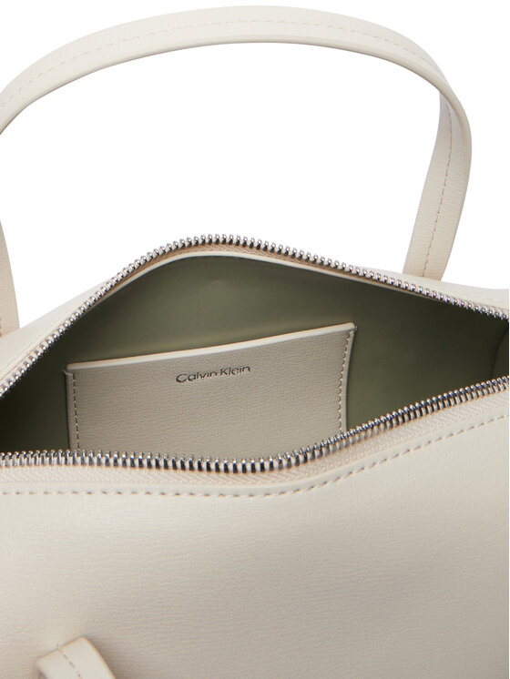 Calvin Klein Torbica Calvin Klein Foil Logo Small Duffle Bag LV04F3663G Krem