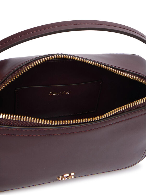 Calvin Klein Torbica Calvin Klein Ck Hardware Camera Bag LV04F3678G Tamnocrvena