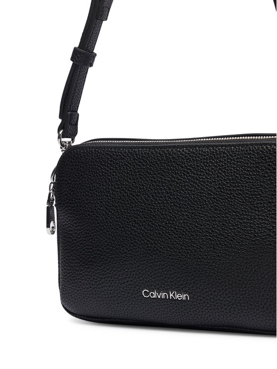 Calvin Klein Дамска чанта Calvin Klein Webbing 2X Strap Camera Bag LV04F3656G Черен