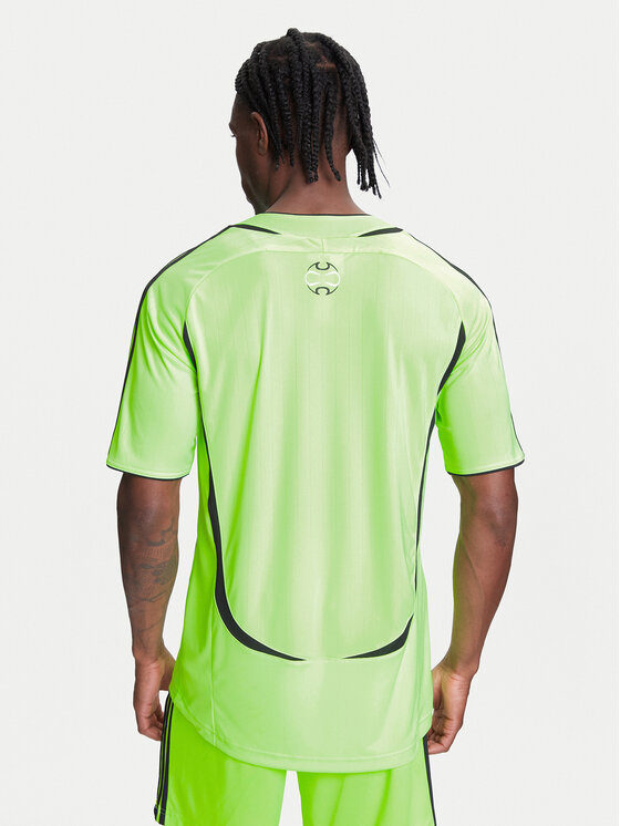 adidas adidas T-shirt Teamgeist adicolor JX1538 Zelena Loose Fit