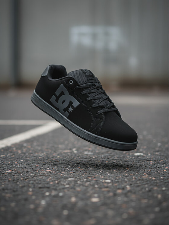 DC Shoes Sneakersy DC Shoes CEO-GAVELER WNT DC03268001 Czarny