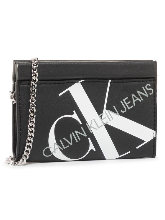 Calvin Klein Jeans Ročna torba Calvin Klein Jeans Chain Cardcase K60K606873 Črna