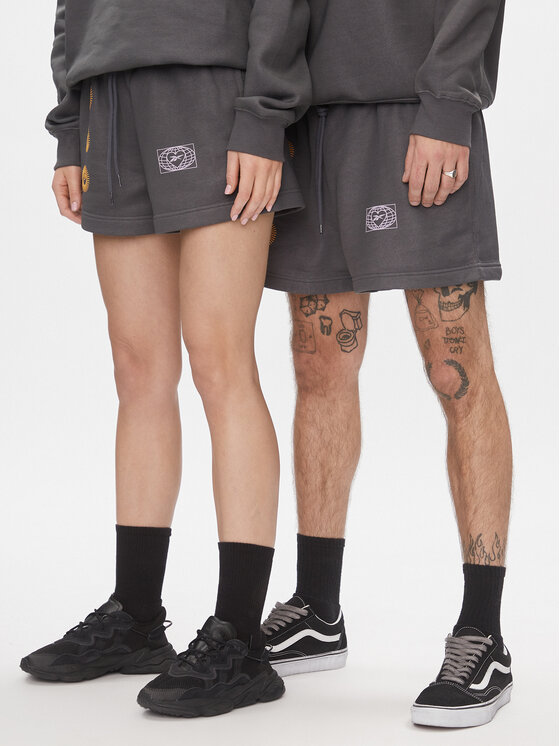 Reebok Reebok Pantalones cortos deportivos Classics Good Vibes Shorts HT6118 Gris