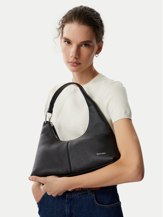 Calvin Klein Torbica Calvin Klein Slouchy Leather Shoulder Bag LV04F3657G Crna