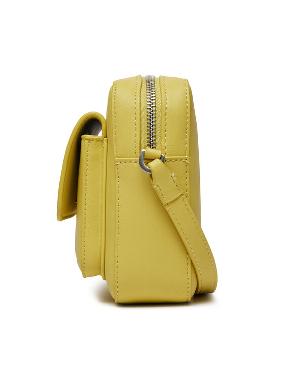 Calvin Klein Geantă Calvin Klein Re-Lock Camera Bag W/Flap K60K611083 Galben