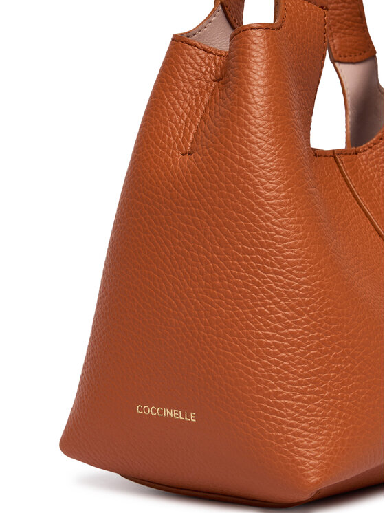 Coccinelle Kabelka Coccinelle SHA Coccinelle C-Easy E1 SHA 58 01 01 Hnědá