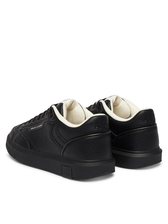 Armani Exchange Снікерcи Armani Exchange XM002205 AF21444 UC001 Чорний