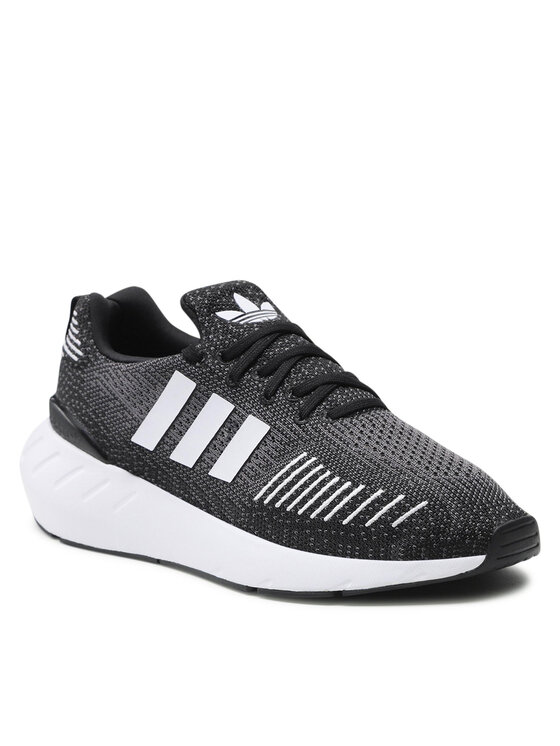 adidas Sneakersy adidas Swift Run 22 W GV7971 Sivá