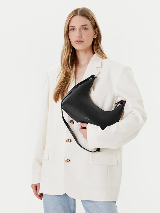 Calvin Klein Soma Calvin Klein Foil Logo Conv Shou?Lder Bag LV04F3272G Melns