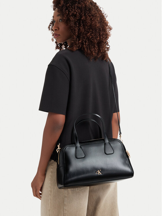 Calvin Klein Kabelka Calvin Klein Ck Medium Bowling Bag LV04F3610G Čierna